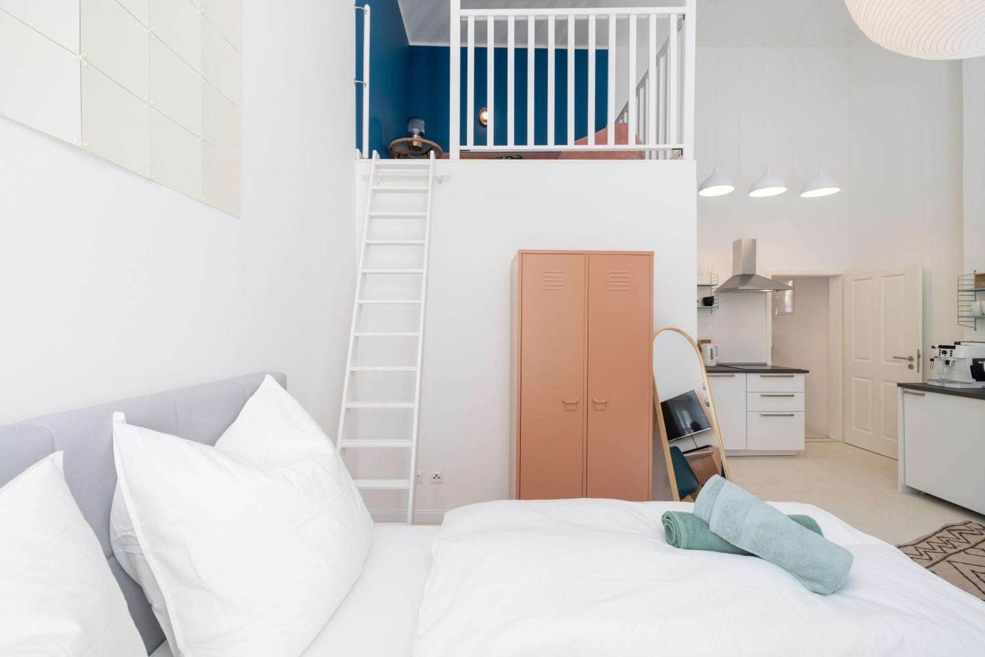Great 2-Room Loft With 2 Bathrooms And 2 Kitchen Berlino Esterno foto